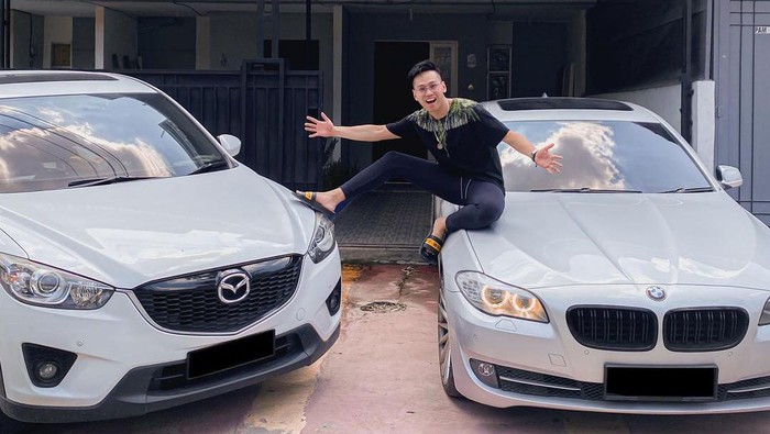 Mobil mewah Indra Kenz Mobil mewah Indra Kenz