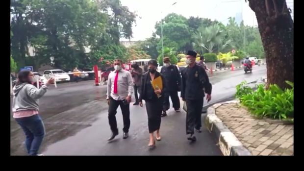 Pelapor Arteria Dahlan menyambangi Polda Metro Jaya