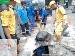 Ini Penyebab Got Mampet yang Bikin Rusak Jl Fatmawati Stasiun Haji Nawi