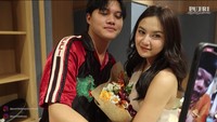 Rizky Febian dan Mahalini disebut juga sebagai pasangan romantis. Foto: dok. YouTube Putri Delina