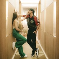 Kabar bahagia datang dari Rizky Febian dan Mahalini. Pasangan artis itu resmi berpacaran pada tanggal 7 Februari 2022. Foto: dok. Instagram @rizkyfbian