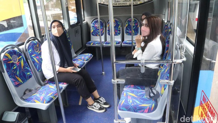 Trans Metro Bandung trayek ST Hall-Gunung Batu mulai beroperasi hari ini, Selasa (8/2). Trayek ini merupakan percobaan yang akan beroperasi hingga dua pekan kedepan.