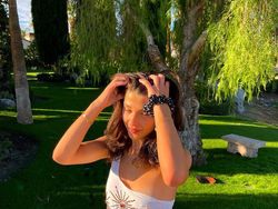 Si Cantik Putri Bill Gates yang Gemar Barang Murah