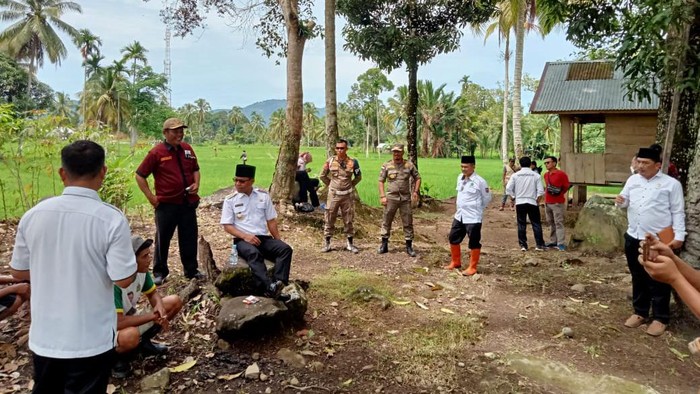 Bupati Lebong Bengkulu ngantor di desa