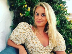 8 Foto Wanita yang Ditipu Rp 5 Miliar oleh Pria di Tinder, Kisahnya Viral