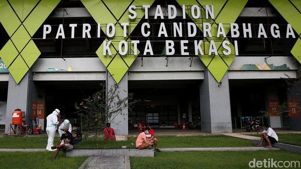 Corona Melonjak, RSD Stadion Patriot Kembali Terisi Pasien COVID-19