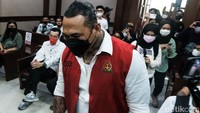 dr Tirta dihadirkan pengacara Jerinx sebagai saksi meringankan untuk terdakwa kasus pengancaman.