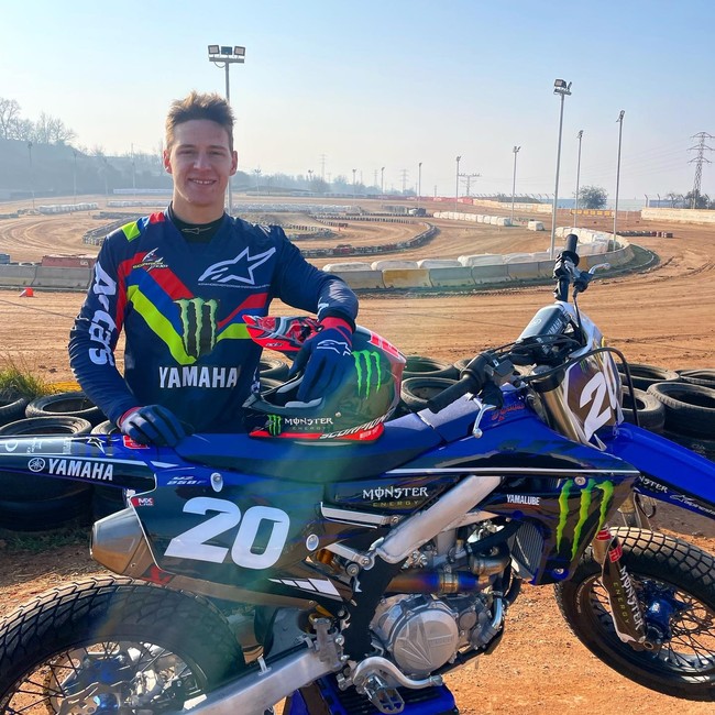 Fabio Quartararo dan 23 pebalap MotoGP lainnya sudah tiba di Lombok untuk tes pramusim yang digelar 11-13 Februari 2022. Dalam akun Instagram-nya, Fabio pun membagikan beberapa momen selama berkunjung ke Tanah Air. Foto: Instagram @fabioquartararo20