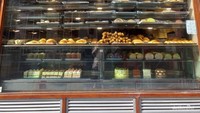 Aneka kue dan jajanan khas China
