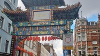 Gerbang Chinatown di Wordour Street London