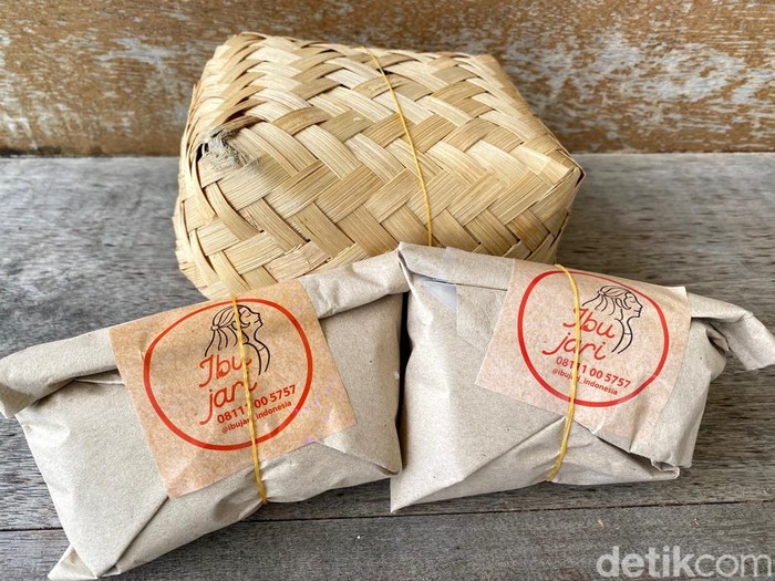 Ibu Jari: Mantap! Nasi Campur Premium Isi Iga Bakar Rempah hingga Cumi Item Ibu Jari: Mantap! Nasi Campur Premium Isi Iga Bakar Rempah hingga Cumi Item