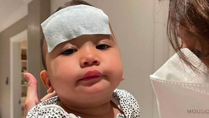 Anak Zaskia Sungkar Positif Corona, Ini Gejala COVID-19 yang Dialami Bayinya