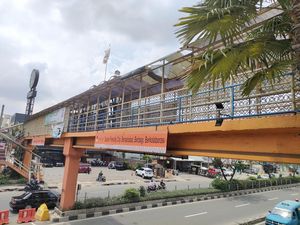 Pemkot Bakal Cek JPO Jl Margonda yang Bolong