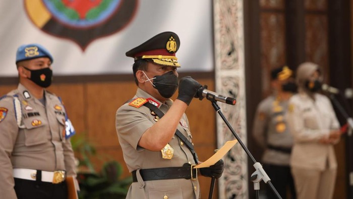 Kapolda Sumatera Utara Irjen Panca Putra pimpin serah terima jabatan dua Kapolres