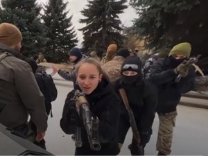 Melihat Latihan Militer Sukarelawan di Kyiv, Antisipasi Invasi Rusia