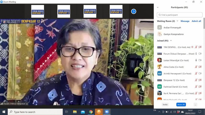 Lestari Moerdijat