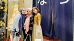 Medina Zein Kerap Pamer Gaya Keren Saat Ngopi dan Makan di Kafe