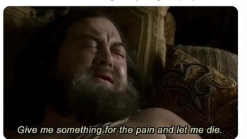 Fans MU digambarkan menangis jika melihat Maguire main. Berikan aku obat untuk sakit ini dan biarkan aku mati, tulis di caption. Foto: Twitter