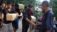 Mereka juga dibekali bingkisan oleh Kapolda Jateng, Irjen Ahmad Luthfi.