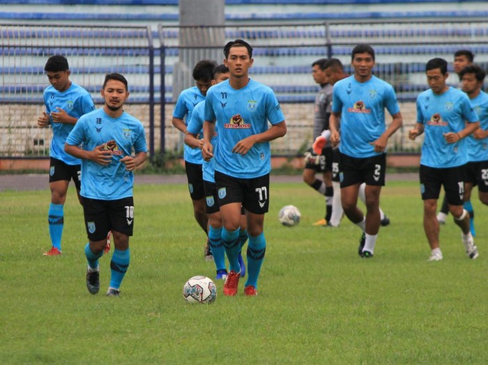 Derby Jatim akan kembali tersaji di Liga 1 2021-2022. Kali ini, Persela Lamongan akan berhadapan dengan Persebaya Surabaya.