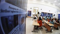 Sebelumnya digelar juga workshop jurnalistik bertajuk Wartawan Bisa Apa di Era Digital? di Monumen Pers Nasional, Solo, Jawa Tengah, Senin (7/2/2022). Pelatihan yang berlangsung secara bersamaan (daring dan luring) di Kendari, Jakarta, Yogyakarta dan Solo tersebut untuk memperingati Hari Pers Nasional. (ANTARAFOTO/Maulana Surya).