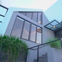 Surya Dini atau lebih dikenal sebagai Surya Insomnia menempati sebuah rumah baru. Hadir dalam desain minimalis, rumah ini berkonsep smart house. (Foto: YouTube/Taulany TV)