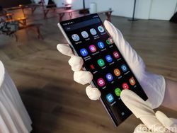 Wujud Samsung Galaxy S22 Ultra yang Makin Mirip Galaxy Note