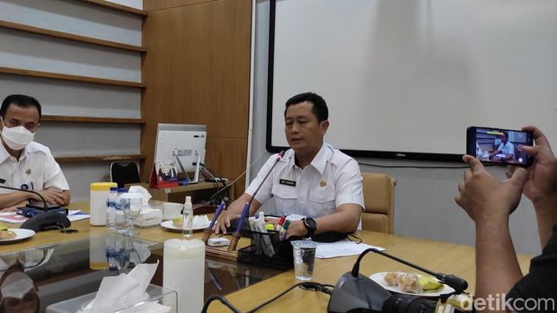Sekda Kota Bandung Ema Sumarna