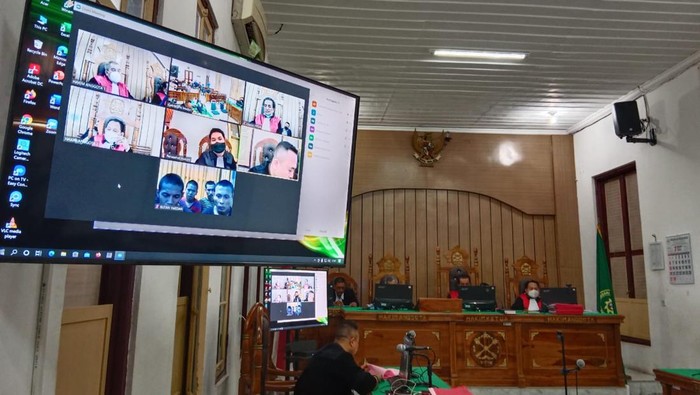 Sidang Terdakwa Perampokan Toko Emas di PN Medan