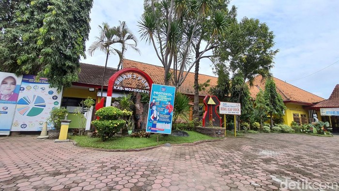 sman 1 puri