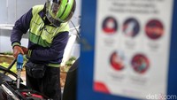 Penyesuaian harga ini dilakukan karena harga minyak dunia meningkat cukup tinggi.
