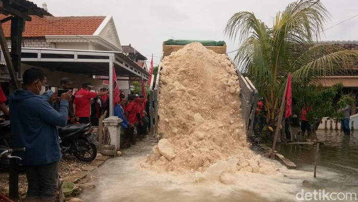 banjir bengawan njero