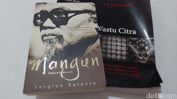 Buku 'Mangun, Sebuah Novel' karya Sergius Sutanto.