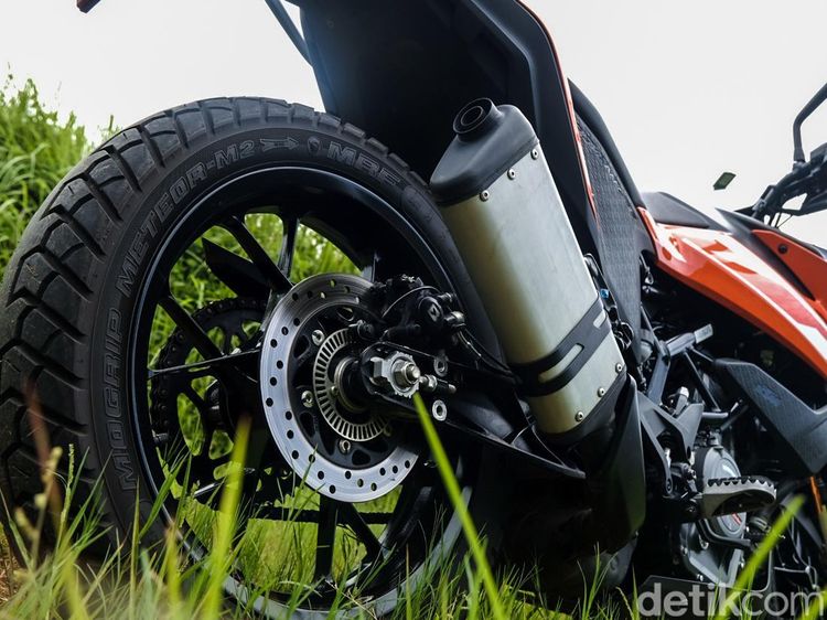 Gahar! Ini Wujud KTM 250 Adventure Rakitan Gresik