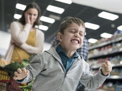 Viral Anak Sentuh Dekorasi di Mall Berujung Masuk Rumah Sakit
