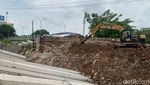 Jembatan VIral 10 M yang Rusak di Karawang Mulai Diperbaiki