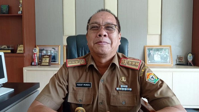 Kepala Bapenda Sultra Yusuf Mundu dipolisikan usai memukul Kadis Kominfo Sultra Ridwan Badalah. (dok. istimewa)