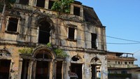 Grand Bassam sudah kosong selama bertahun tahun. Tapi, kini, kota resor ini terpilih jadi salah satu Situs Warisan Dunia UNESCO karena memiliki bangunan terkenal seperti Kantor Pos lama hingga Hotel de France. (iStock)