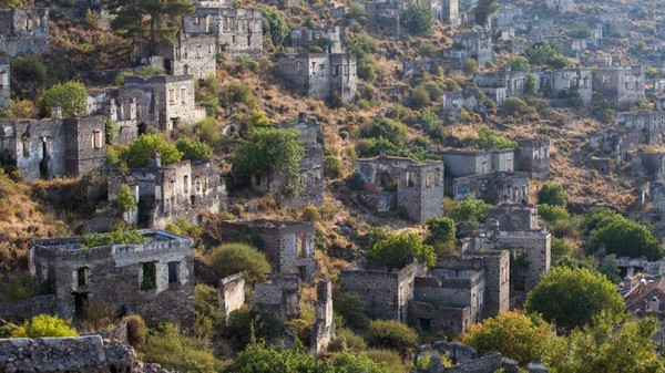 Kayakoi, Turki ditetapkan UNESCO sebagai desa persahabatan dan perdamaian dunia. Dahulu, ada konflik pahit setelah perang dunia 1. (Adobe Stock/CNN) Kayakoi, Turki ditetapkan UNESCO sebagai desa persahabatan dan perdamaian dunia. Dahulu, ada konflik pahit setelah perang dunia 1. (Adobe Stock/CNN)