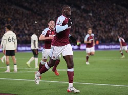 Kekalahan terbesarnya adalah 1-5 pada perempatfinal Carabao Cup. Sementara satu-satunya kemenangan Moyes atas Liverpool-nya Klopp adalah pada 7 November 2021 dengan skor 3-2 di kandang (Getty Images)