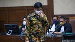 Momen Eks Dirut Sarana Jaya Dituntut 6 Tahun 8 Bulan Bui