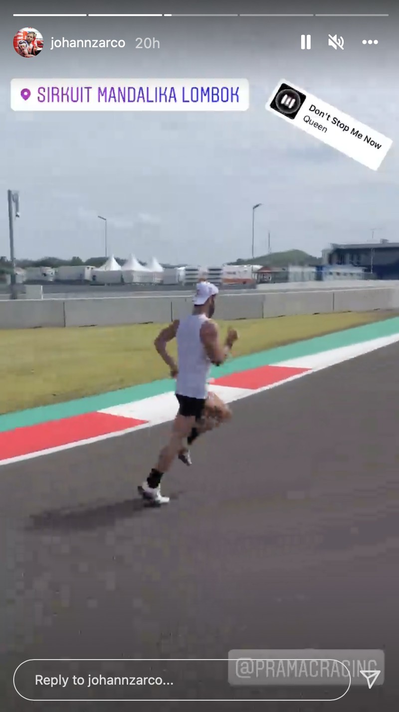 Rutinitas para pembalap MotoGP menjalani tes pramusim di Sirkuit Mandalika, Nusa Tenggara Barat.