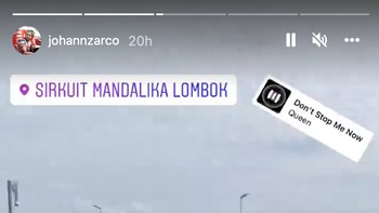 Memang beda, rider MotoGP bisa jogging di Sirkuit Mandalika. Foto: Twitter