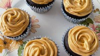Tidak hanya hobi kulineran dan jalan-jalan, Natasha Wilona juga ternyata senang belajar memasak. Sebuah cupcake dibuat Natasha Wilona dengan bahan bebas gluten dan lebih sehat. Foto: Instagram/natashawilona12