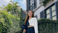 Natasha Wilona diisukan pindah agama setelah video yang beredar menunjukkan dirinya mengenakan mukena. Natasha Wilona dikatakan telah mengucap kalimat syahadat. Foto: Instagram/natashawilona12