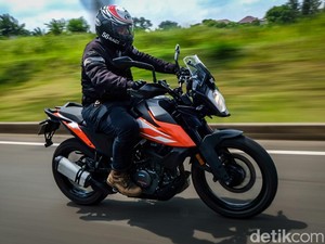 Mesin 250 cc Rasa 150 cc, Ini Hasil Konsumsi Bensin KTM 250 Adventure