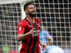 Giroud Hapus Kutukan Nomor 9 di Milan