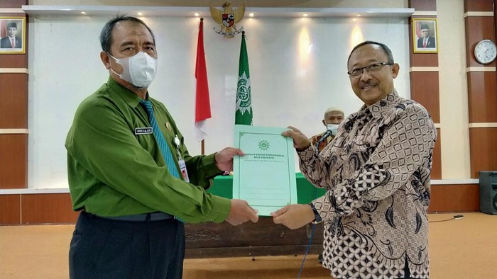 Pengukuhan Panitia Syiar Muktamar Muhammadiyah di Gedung PD Muhammadiyah Solo, Kamis (10/2/2022)