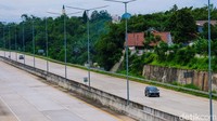 Konstruksi Tol Cinere-Serpong kini sudah rampung. Berdasarkan pengamatan di lapangan, pebangunan ruas Pamulang-Cinere di kawasan Pondok Cabe juga sudah telah selesai.