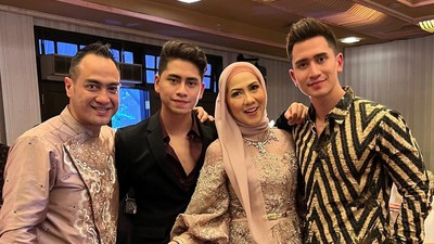 7 Potret Lamaran Venna Melinda dan Ferry Irawan, Pesan Anak Bikin Haru